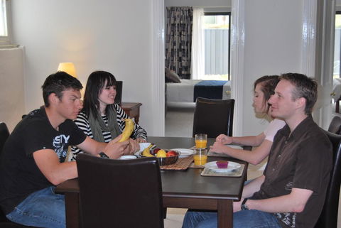 Brayfield Cottage - Accommodation Bookings 3