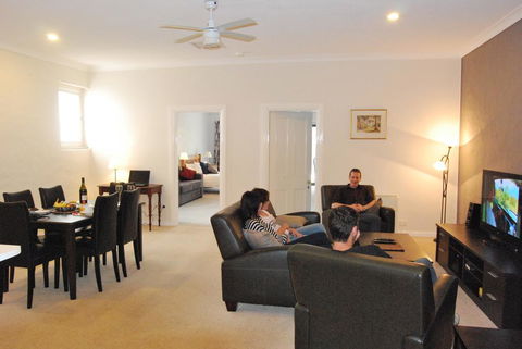 Brayfield Cottage - Accommodation Bookings 0