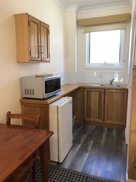 Bright Avenue Motor Inn - Accommodation Bookings 3