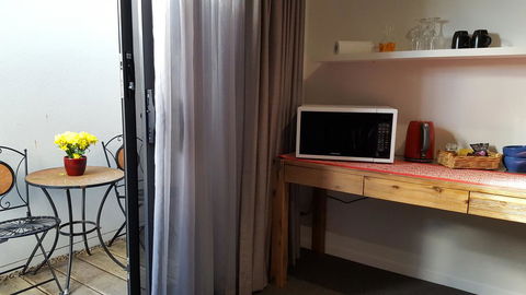 Brightwater Room For Rent On The Sunshine Coast - Accommodation Bookings 0