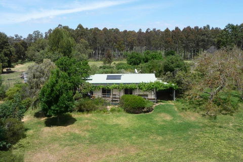 Brimin Lodge Orchard Cottage - Accommodation Bookings 0