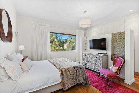 Bristlebird - Beach 650m, Pets, Fireplace, Linen, 4 Bdrm, WiFi - Accommodation Bookings 2
