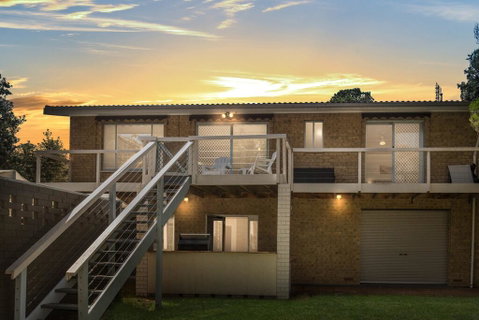 Broadbeach Retreat - 32 Broadbeach Drive - Accommodation Bookings 1