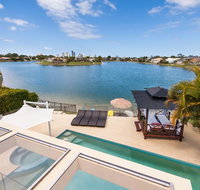 Broadbeach Waterfront Holiday House - Accommodation Bookings