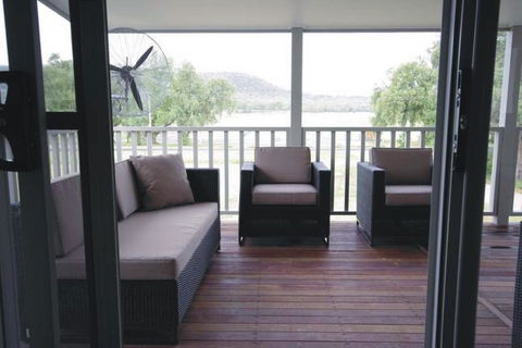 Broke Village Hideaway - Accommodation Bookings 2