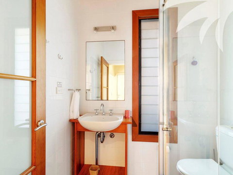 Buccoo - Accommodation Bookings 3