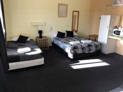 Burdekin Motor Inn - Accommodation Bookings 1