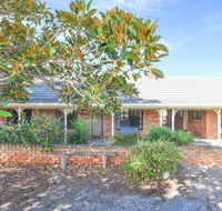 By the Beach - 30 Jetty Road - Accommodation Bookings