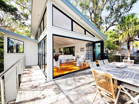 Bynya - 100m To Jonahs! - Accommodation Bookings 0