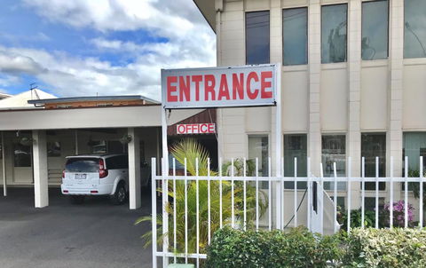 Cairns Motor Inn - Accommodation Bookings 1