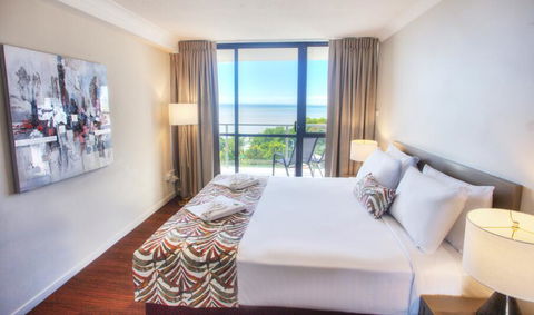 Cairns Plaza Hotel - Accommodation Bookings 3