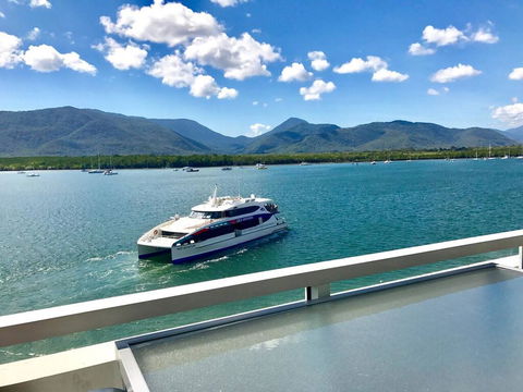 Cairns Waterfront - Harbourlights - Accommodation Bookings 1