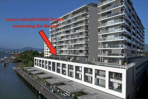Cairns Waterfront - Harbourlights - Accommodation Bookings 0