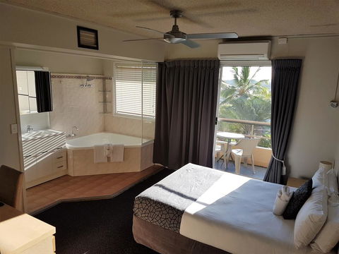 Camelot Motel - Accommodation Bookings 1