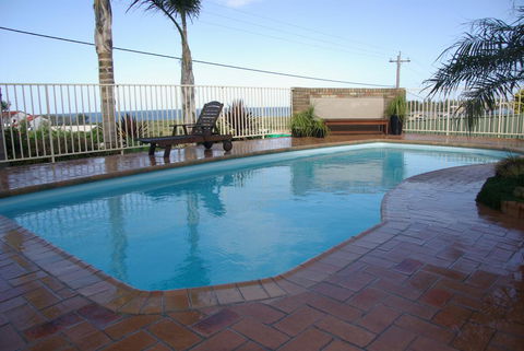 Captain's Quarters Bermagui - Accommodation Bookings 3