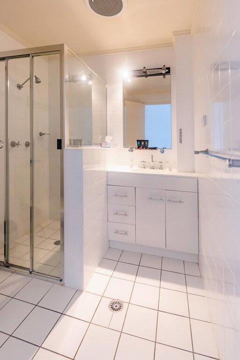 Caravilla Motor Inn - Accommodation Bookings 3