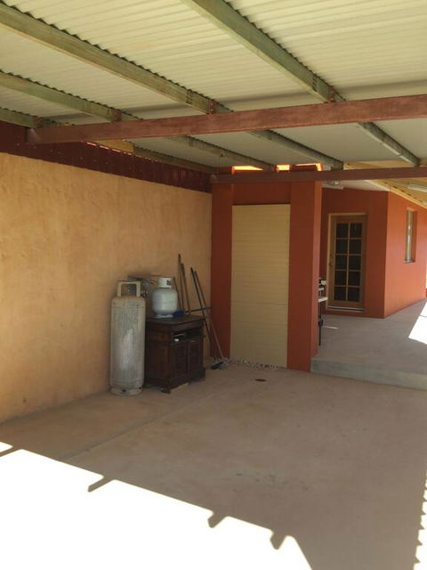 Caretakers Cottage Budget Accommodation - Accommodation Bookings 2
