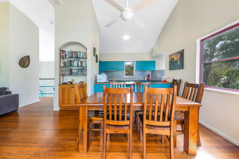 Carramar - 5 Callitris Crescent - Accommodation Bookings 3
