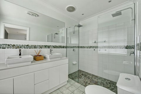 Carroll Ave 39 Mollymook - Accommodation Bookings 2