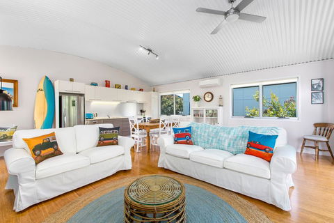 CASUARINA BEACH SHACKS 10 - Accommodation Bookings 0