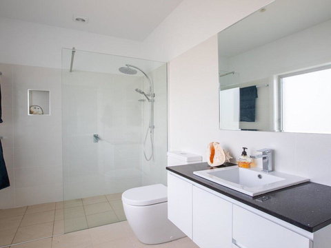 Catalina - Brand New House - Accommodation Bookings 1
