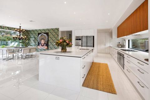 CATALINA - MOUNT ELIZA - Accommodation Bookings 3