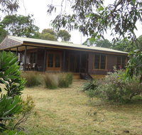 Cedar Cottage Nelson-2 Acre Retreat - Accommodation Bookings