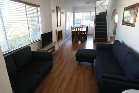 Cedar Cottages Blackmans Bay - Accommodation Bookings 3
