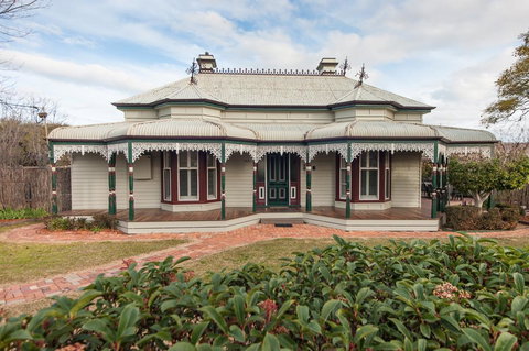 Central Charm - Accommodation Bookings 1