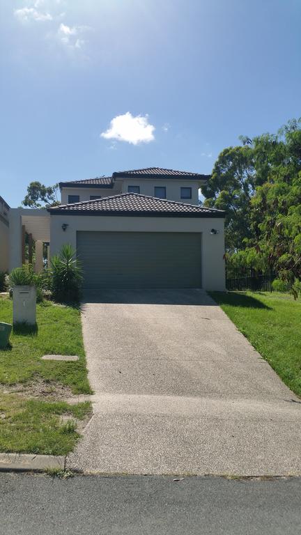 Molendinar QLD Accommodation Bookings