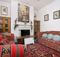 Central Heritage Building In Fremantle Sleeps 6 - Accommodation Bookings