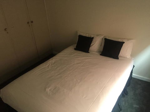 Central View - Walking Distance To Hospitals - Accommodation Bookings 1