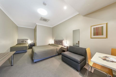 Cessnock Motel - Accommodation Bookings 3