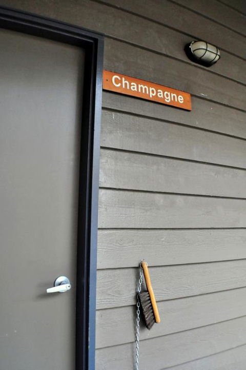Champagne - Accommodation Bookings 3