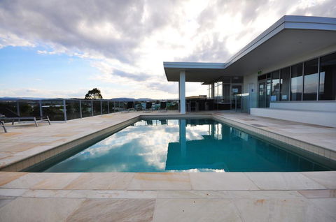 Chancellor Lakeside Apartments - Accommodation Bookings 0