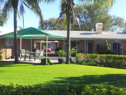 Charleville Waltzing Matilda Motor Inn - Accommodation Bookings 0