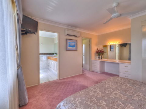 Charlton Apartments On The Esplanade - Accommodation Bookings 1