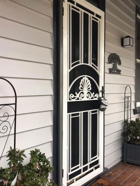 Charming Miners Cottage In The Hip City Of Geelong - Accommodation Bookings 1