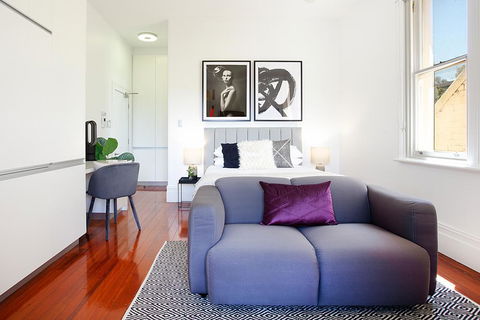 Charming Studio With Balcony In Inner-City Glebe - Accommodation Bookings 1