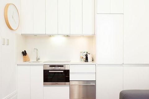 Charming Studio With Balcony In Inner-City Glebe - Accommodation Bookings 3