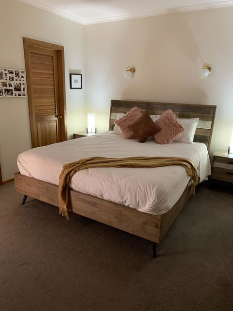 Chateau N'Ville - Accommodation Bookings 3