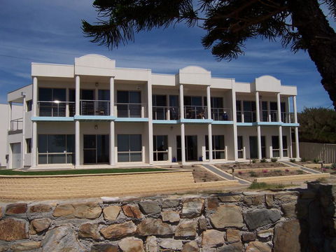 Christies Seahorse Holiday Townhouses - Accommodation Bookings 0