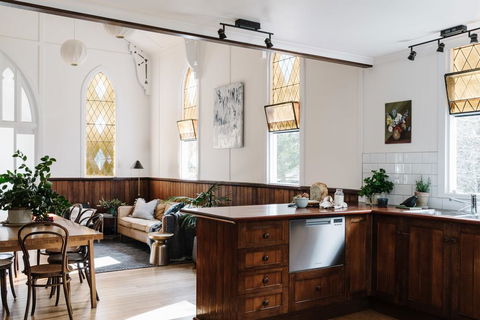 Church Conversion, Private Garden, Family Escape - Accommodation Bookings 2