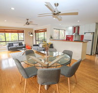 Cindy's View - Accommodation Bookings
