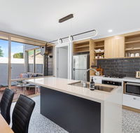 City Courtyard Apartment - Accommodation Bookings