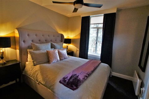 City Life Apartment-full Kitchen & Separate Bedroom - Accommodation Bookings 3