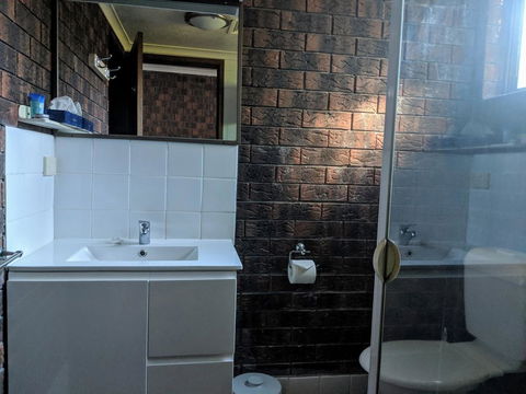 City Lights Motel - Accommodation Bookings 2