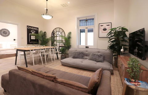 CITYSCAPE Davcorp Executive Rentals - Free Wifi Wine Netflix In Nth Adelaide - Accommodation Bookings 1