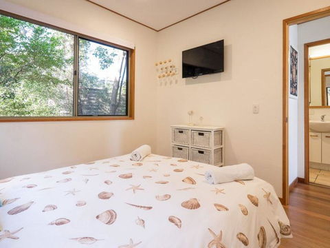 Claytons 10 - Accommodation Bookings 1
