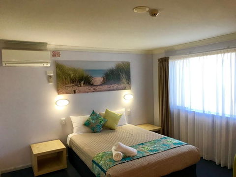 Cleveland Bay Air Motel - Accommodation Bookings 1